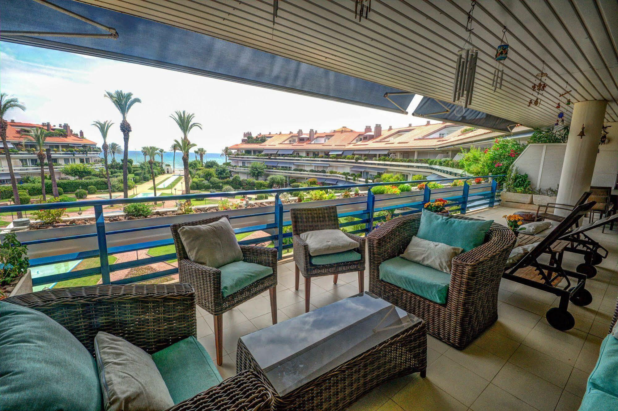 شقة Duplex Park De Mar سيدجيس المظهر الخارجي الصورة